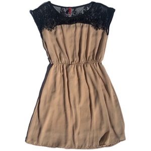 Flamingo USA women’s size medium layered tan and black sleeveless lace dress